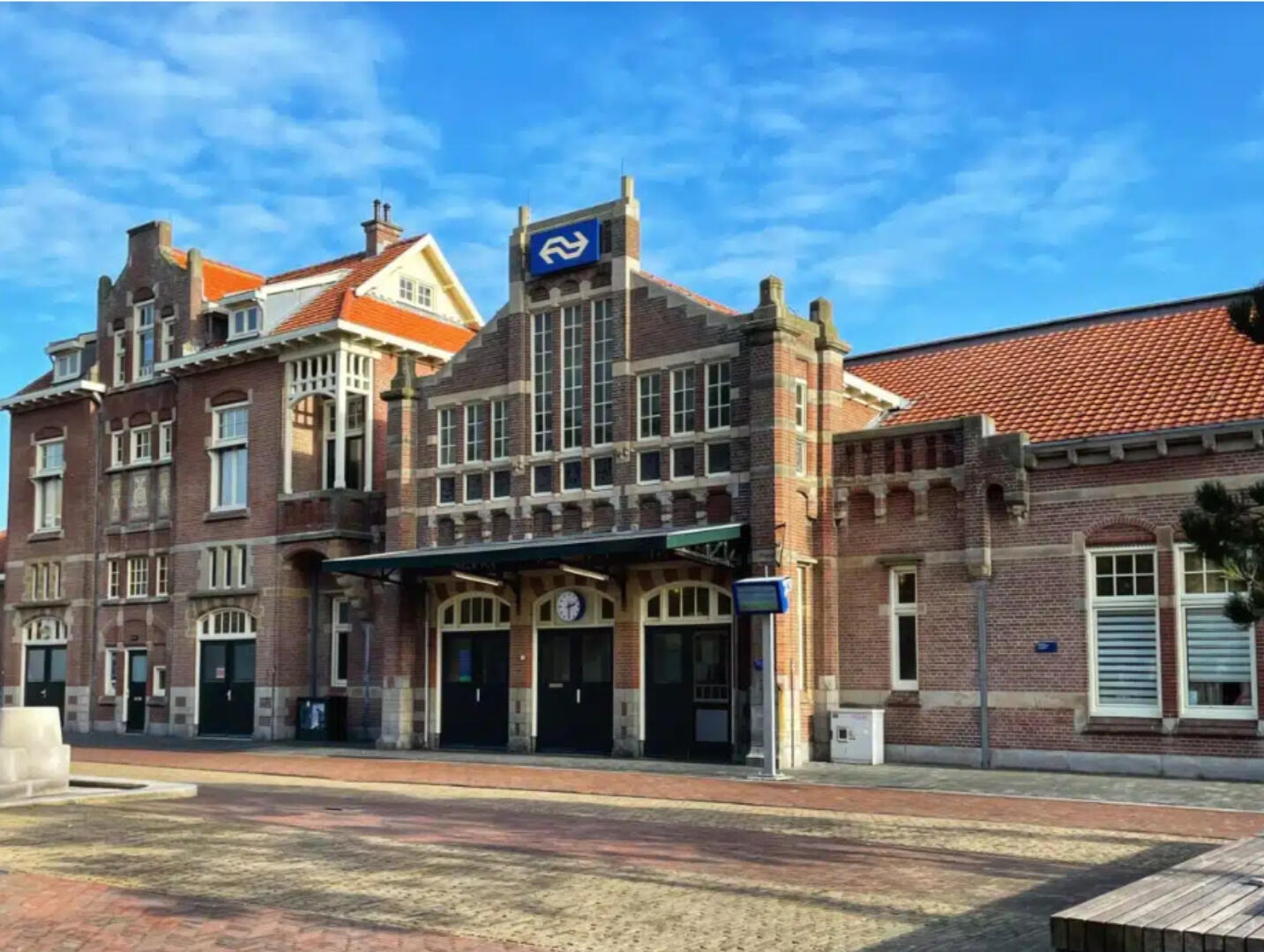 Zandvoort Aan Zee Train Station